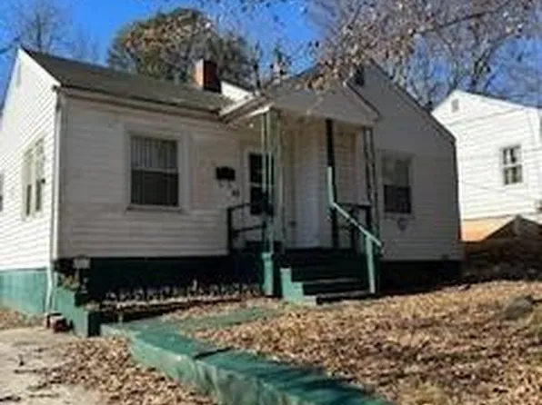 1030 Thurmond St, Winston Salem, NC 27105