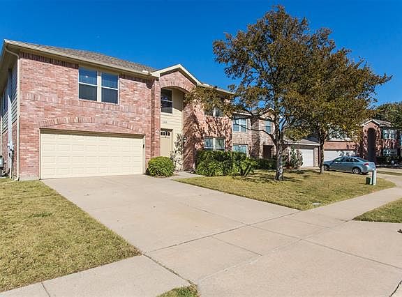 2nd image of 2808 Briargrove Ln