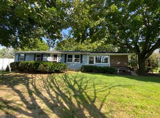 215 Airport Rd, Hackettstown, NJ 07840