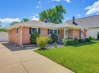 4656 N 118th St, Wauwatosa, WI 53225