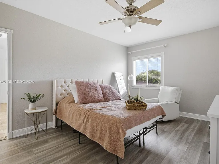 20401 SW 48th Pl — Photo 27