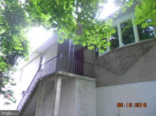 310 W Race St, Pottsville, PA 17901