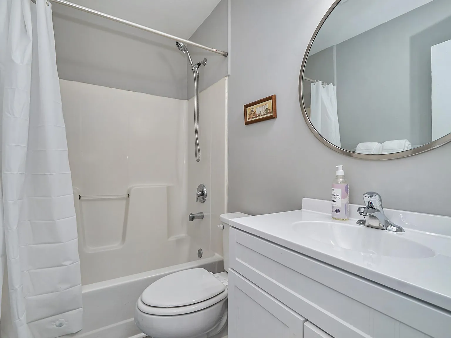 3 bed, 1336 sqft, $3,000 — Photo 4