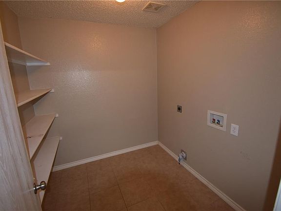 4th image of 322 Quail Crossing Dr