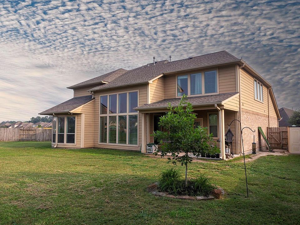 1st image of 2803 Woodland Glen Ln