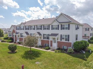 2271 Beresford Dr, Yorkville, IL 60560