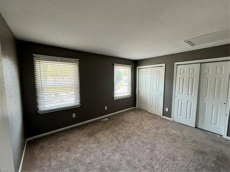 1924 Woodgate Arch #1 — Photo 14