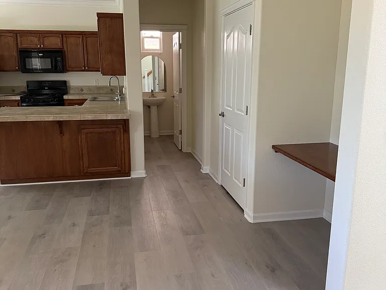 2090 Tuscany Way — Photo 3