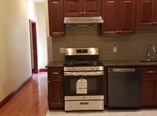 334 N 13th St #1A, Philadelphia, PA 19107