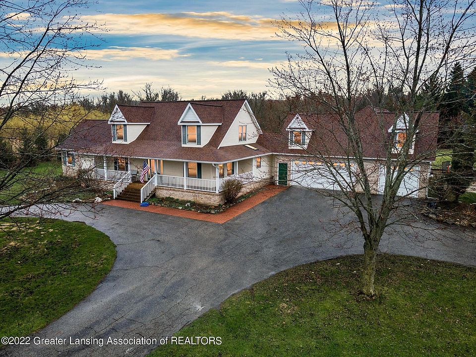 1st image of 13802 W Kathleen Ln