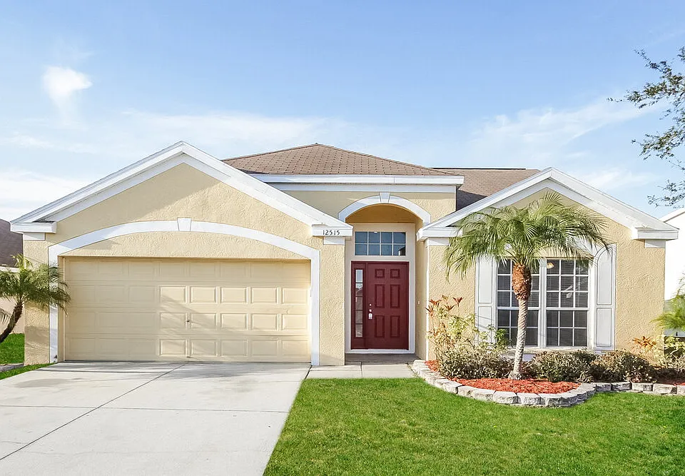 12515 Midpointe Dr