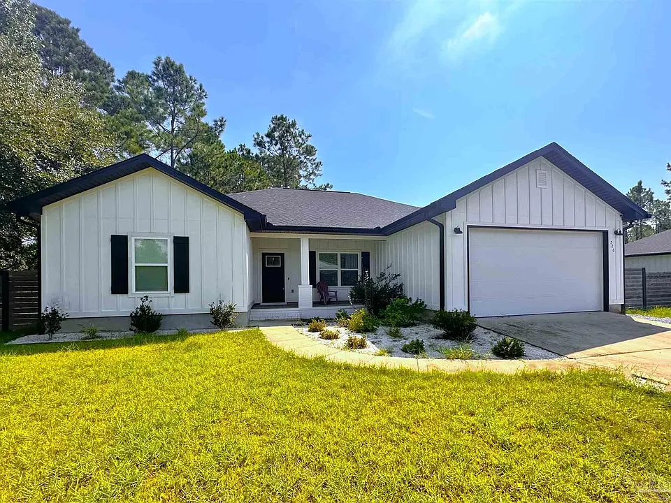 726 Giese Ln