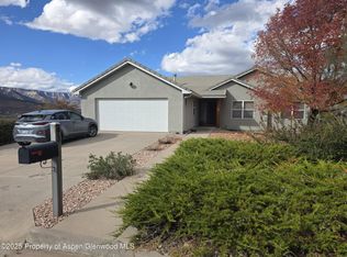 41 Cottonwood Ct, Parachute, CO 81635