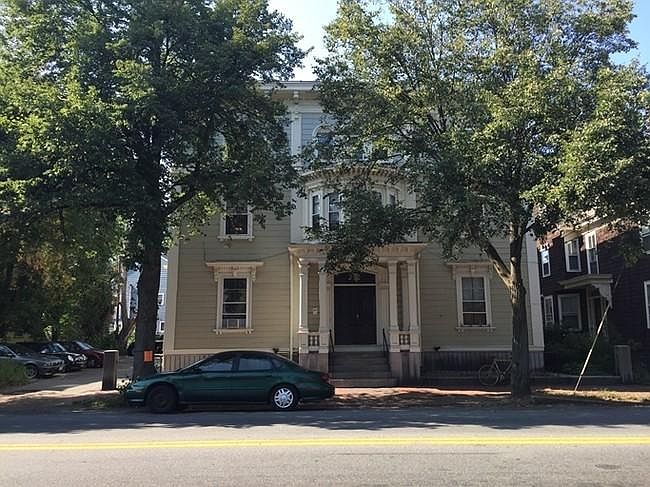 1st image of 392 Essex St #G