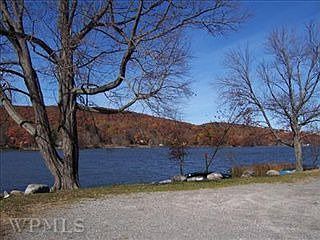1st image of 70 Lakeshore Dr E