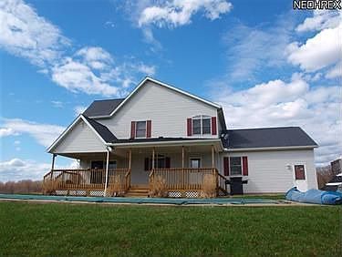 2nd image of 8855 Clay St