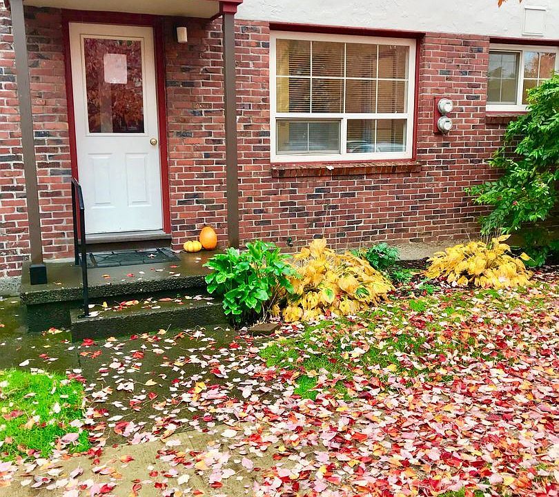 1st image of 4125 SE Belmont St APT 1