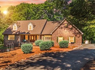 110 Lake Dr, Boonville, NC 27011