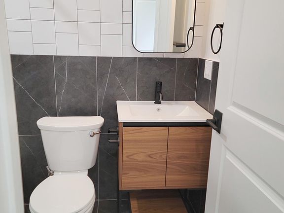 3rd image of 2451 N Hancock St #1