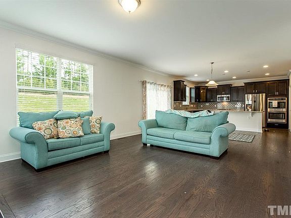 2nd image of 613 Prince Dr
