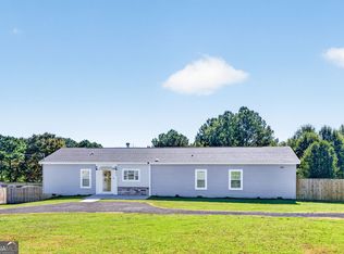 698 Smith Cemetery Rd, Winder, GA 30680