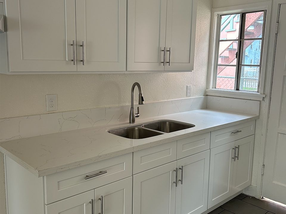 1st image of 1629 Cedar Ave #1631
