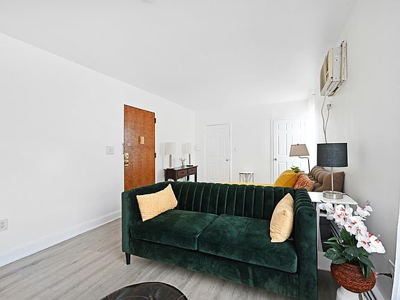 5th image of 2787 Kennedy Blvd Unit 410