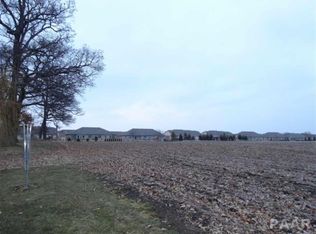 22374 Veterans Rd, Morton, IL 61550