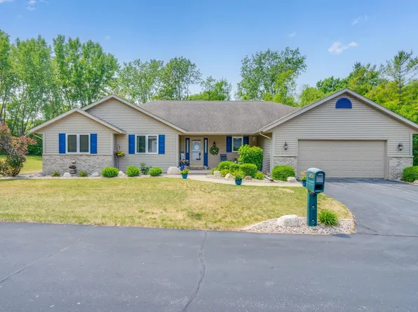 5345 Sand Beach Dr, Luxemburg, WI 54217