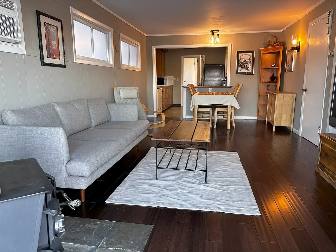 7356 S Miles Pl — Photo 3