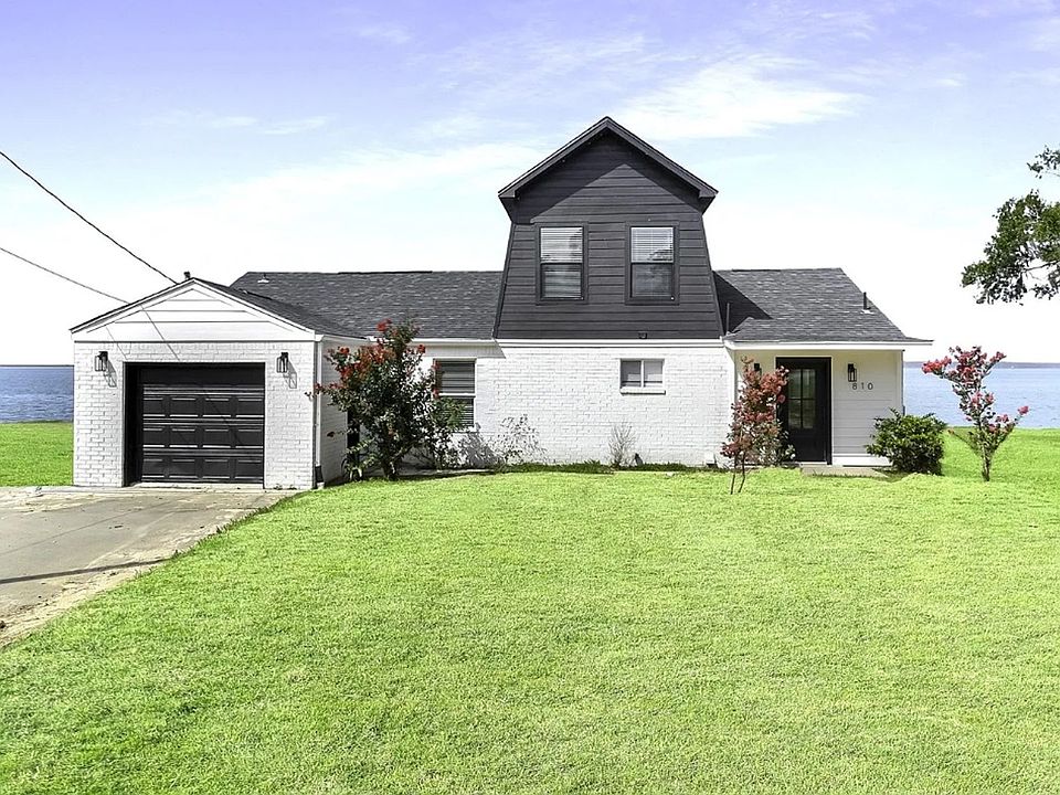 1st image of 810 W Cattle Dr