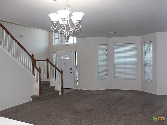 3rd image of 2810 Phoenix Dr