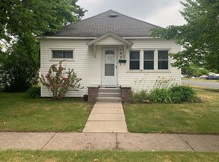 102 Spruce St, Spooner, WI 54801