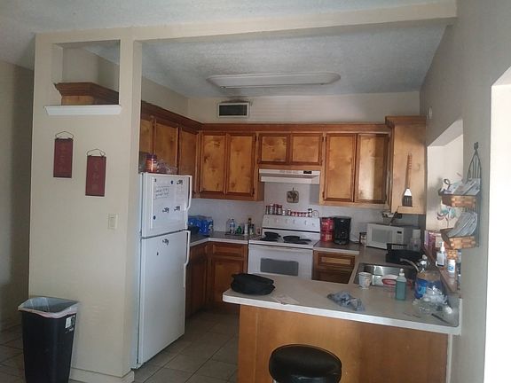 5th image of 3011 E Fm 517
