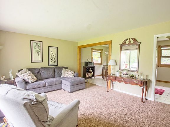 5th image of 13684 Laketon Ave