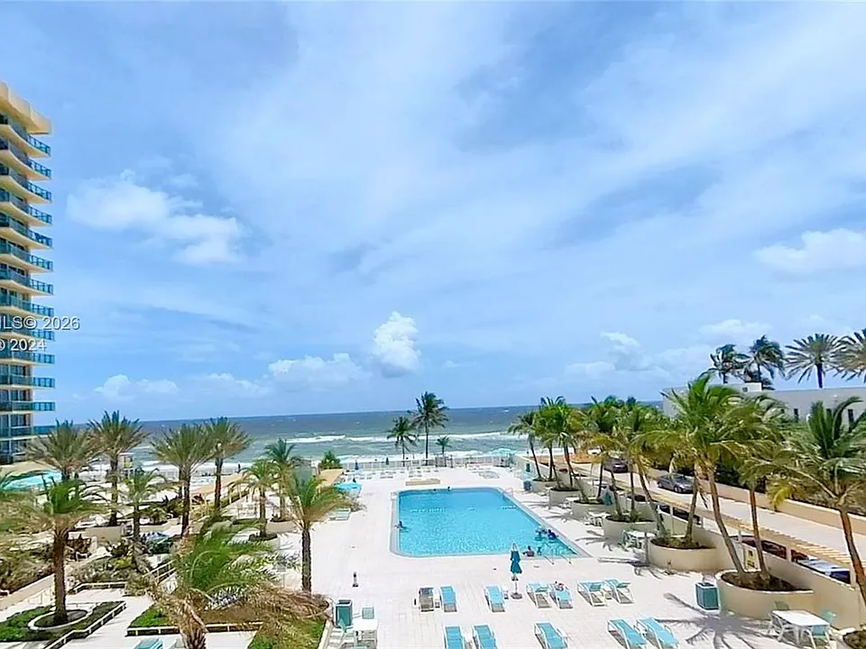 2501 S Ocean Dr #424