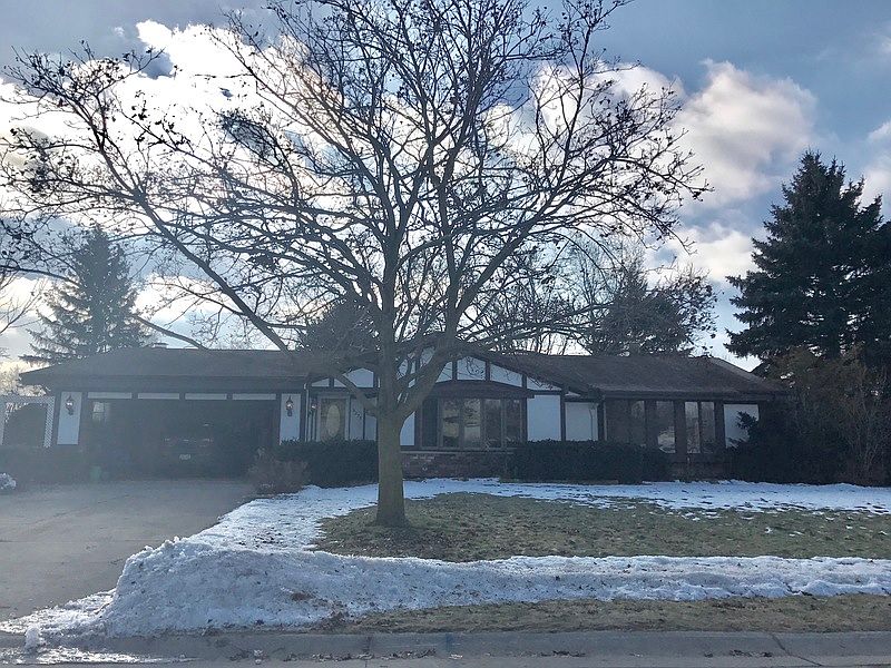 1st image of 3275 W Briarwood Dr