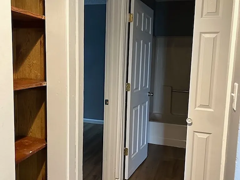 111 N Smithville Rd — Photo 5