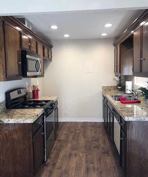 1st image of 12900 Lakewood Blvd #7