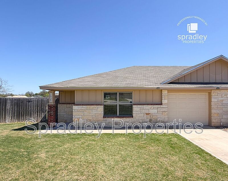 1st image of 1525 Vani Ct