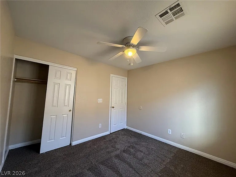 1069 Slate Crossing Ln #2 — Photo 12