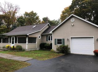 906 Orchard Dr, Shawangunk, NY 12589