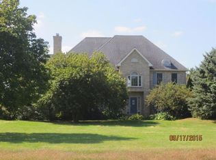 9226 Whispering Pines Dr, Saline, MI