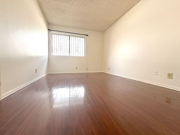 5th image of 1516 New Ave #1