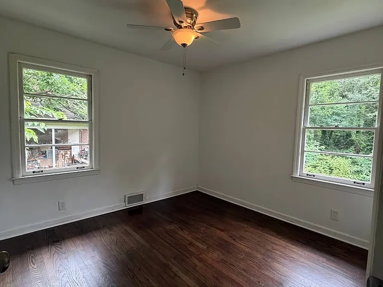 1369 Sagewood Cir — Photo 16