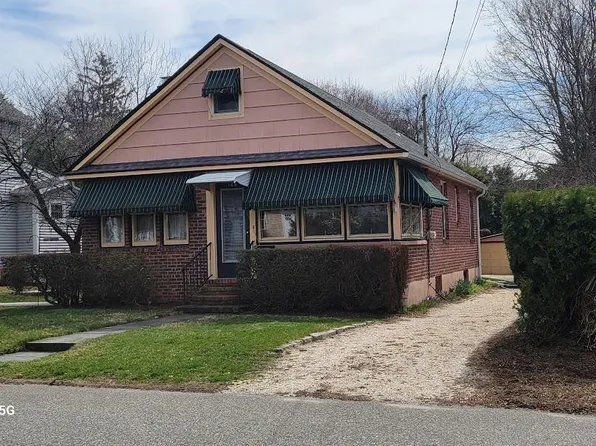 168 Lewis Rd, Northport, NY 11768