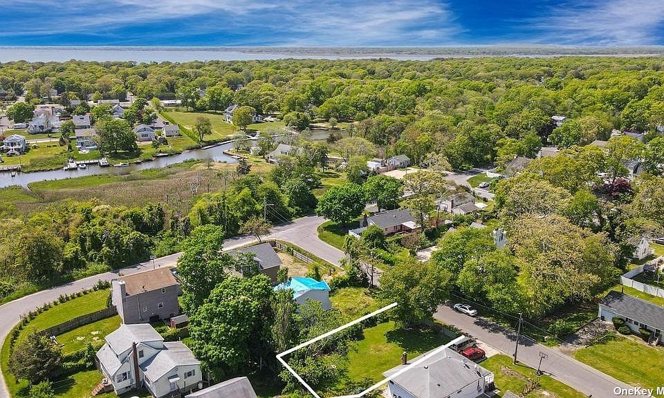 1st image of Lafayette Dr