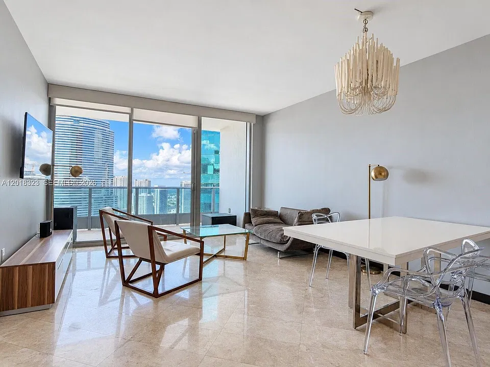 200 Biscayne Boulevard Way #4212