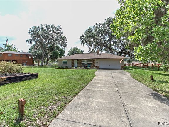 3rd image of 4330 E Shorewood Dr