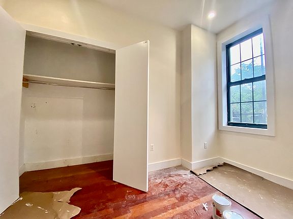 4th image of 59 Wilson Ave #2B